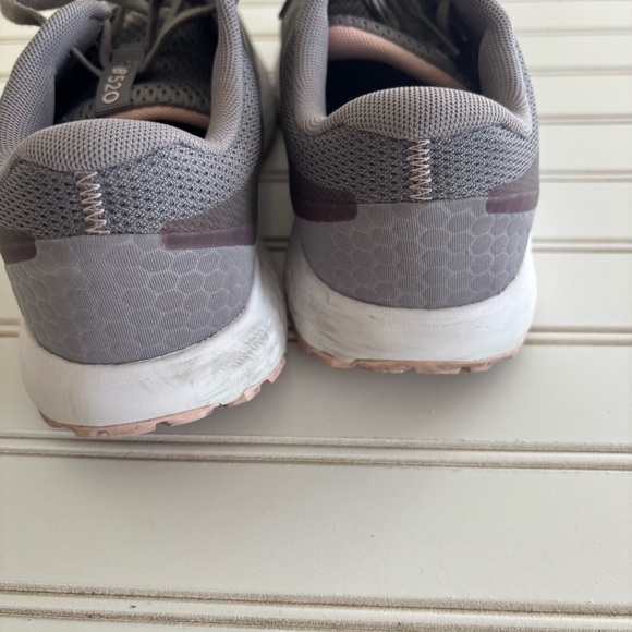 New Balance Gray/Pink Women 520 v6 Running Shoes W520LM6 - Picture 5 of 8